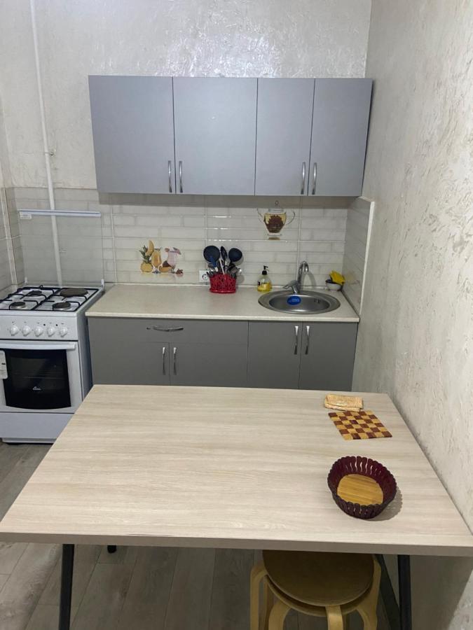 Standart Apartment On Kozhamkulov 128 Alma-Ata Buitenkant foto